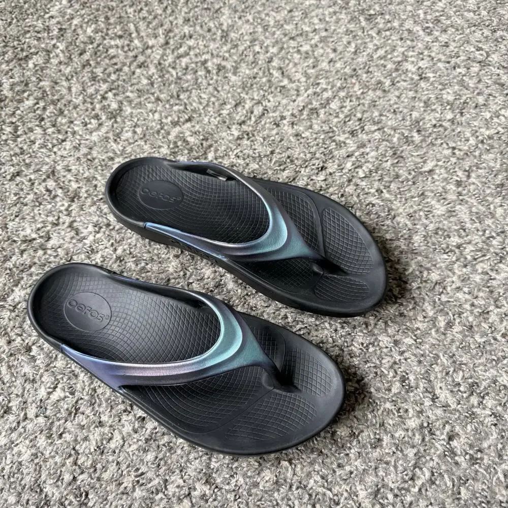 OOFOS OOlala Luxe Recovery Thong Flip Flop Sandals Midnight Spectra Women’s 11